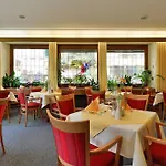 호텔 Land-gut-hotel Zur Post 알텐아