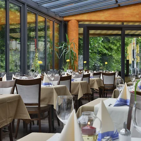 Hotel Land-gut-hotel Zur Post
