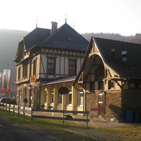 Land-gut-hotel Zur Post 호텔