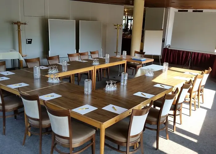 Land-gut-hotel Zur Post Altenahr